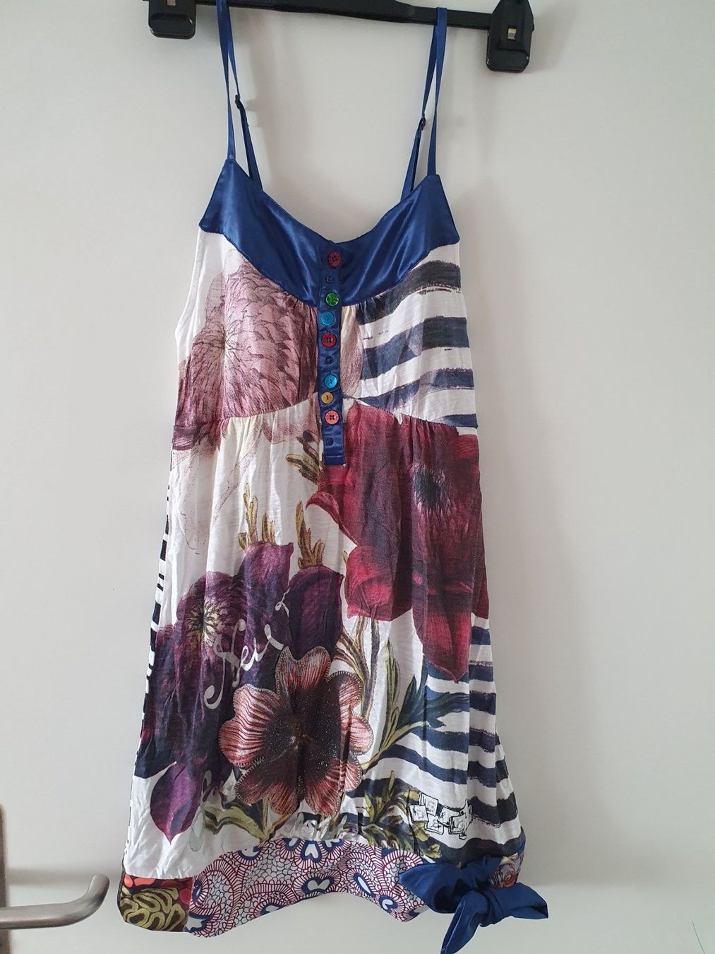 Desigual Vestiti: Desigual Kleid Gr. S/M – Usato da Thalwil venduto da Briscolina