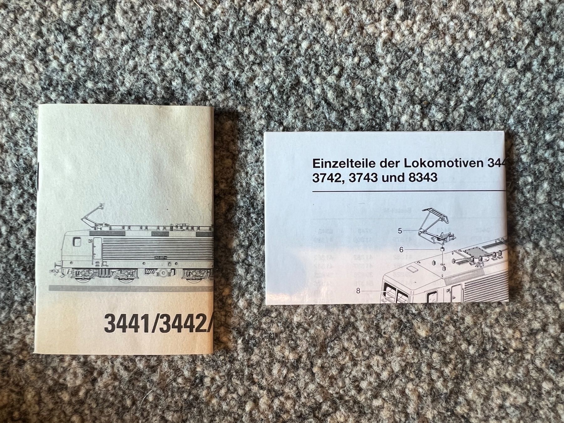 Märklin Modelleisenbahnen: Märklin 3442 BR212 DR Digital H0 – Neu (gemäss Beschreibung) aus Sion von noe_b5w8 5