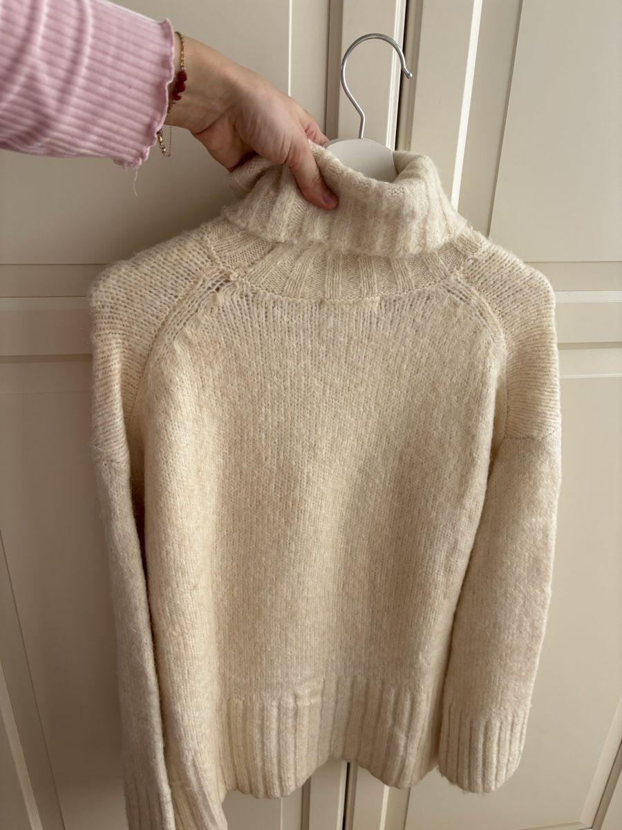 Pullover & Sweatshirts: Rollneck Pullover Knitwear Size S NP: 69.- – Gebraucht aus Horgen von lme_8kj7 1