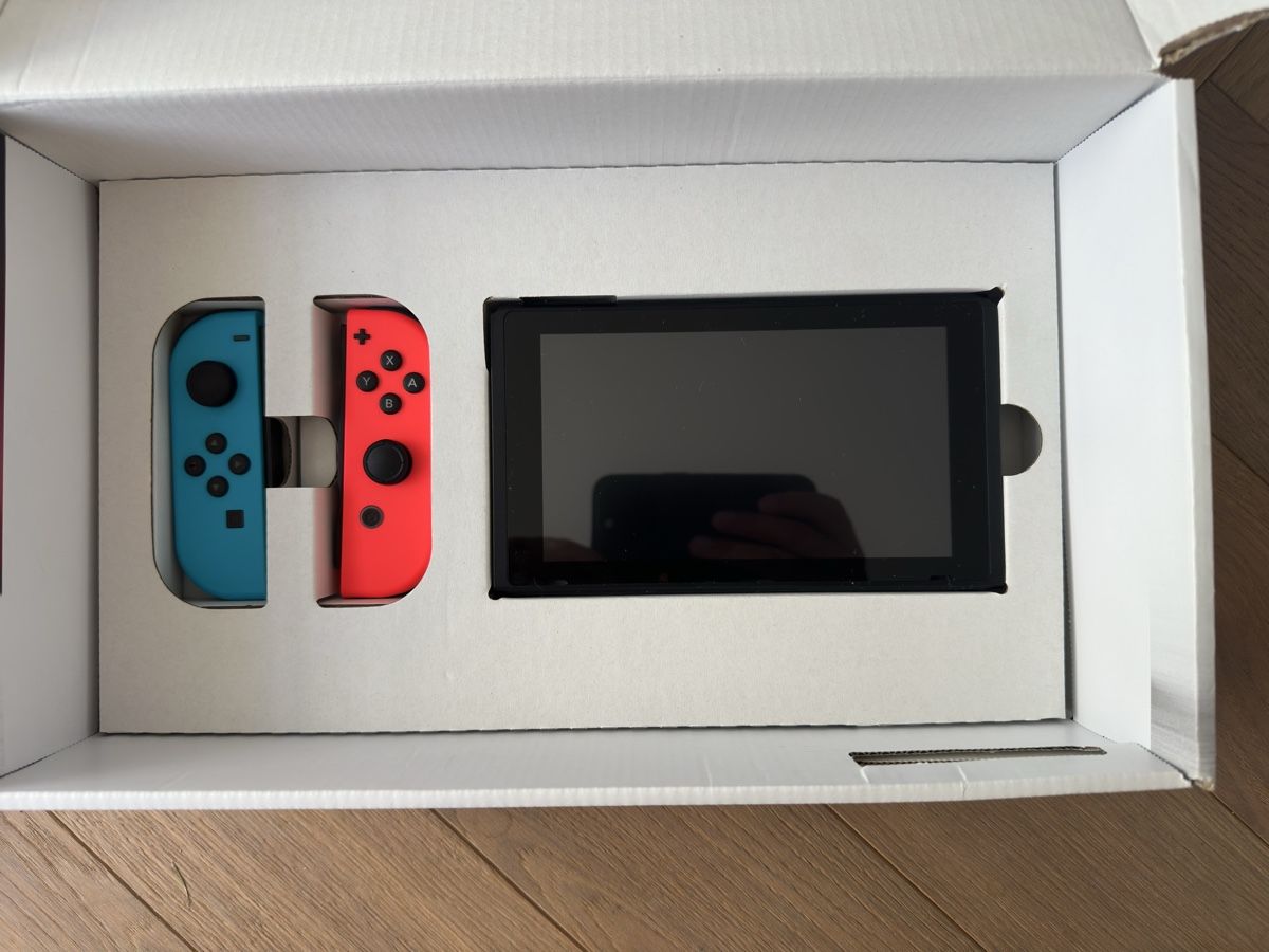 Nintendo Konsolen: Nintendo Switch 1 Konsole mit Zubehör – Gebraucht aus Flawil von huber-sennhauser 8