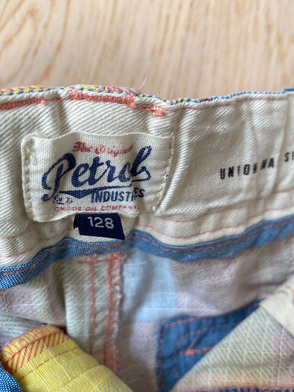 Pantaloni: Petrol Industries Bermuda-Hose 128 – Usato da Muri AG venduto da Mkikus 3