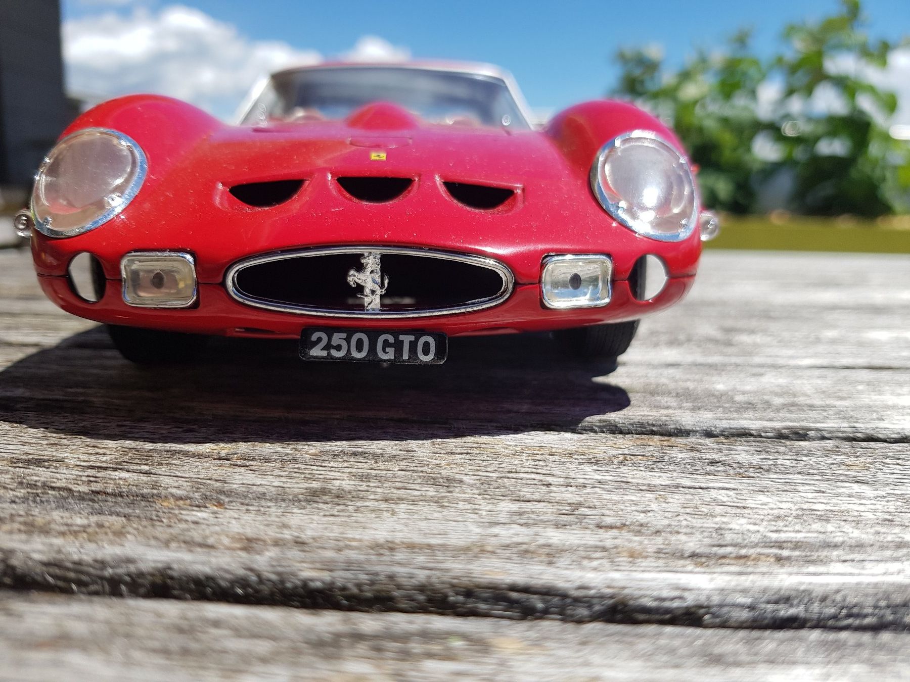 Ferrari Modellini d'auto: Ferrari Modellauto rot – Usato da Jona venduto da dampfnuggi