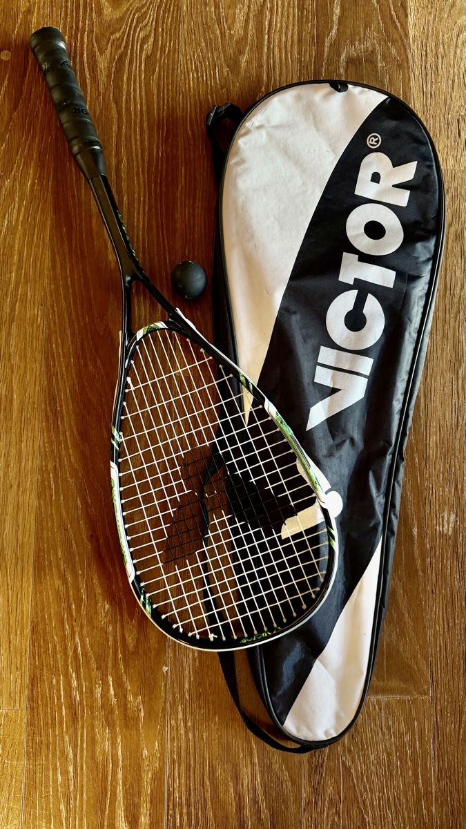 Racchette: VICTOR XT-A300 grüner Squashschläger – Usato da Seuzach venduto da ann_w2zc 1