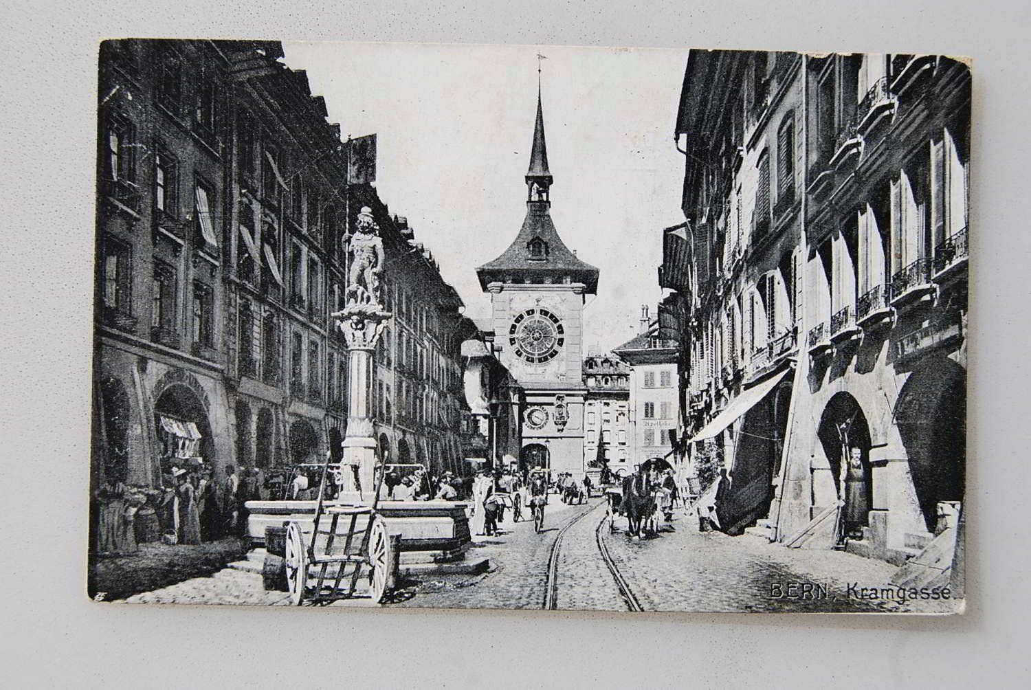 Cartoline postali: AK Bern, Kramgasse – Usato da Rüfenacht BE venduto da Toro06