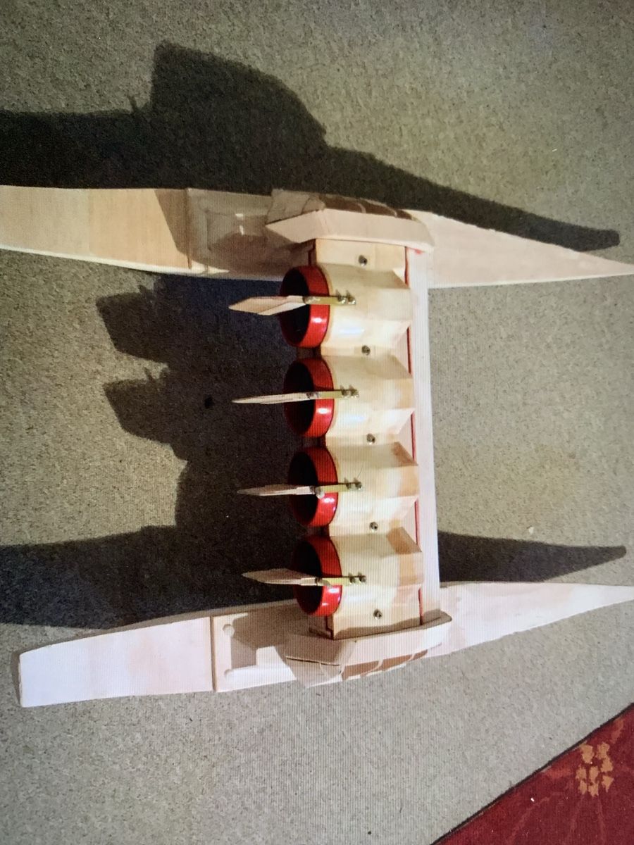 Modellbausätze & Standmodelle: Katamaran mit 4 Flugzeug Motoren , Modellbau, – Neu (gemäss Beschreibung) aus Dübendorf von Delfi03