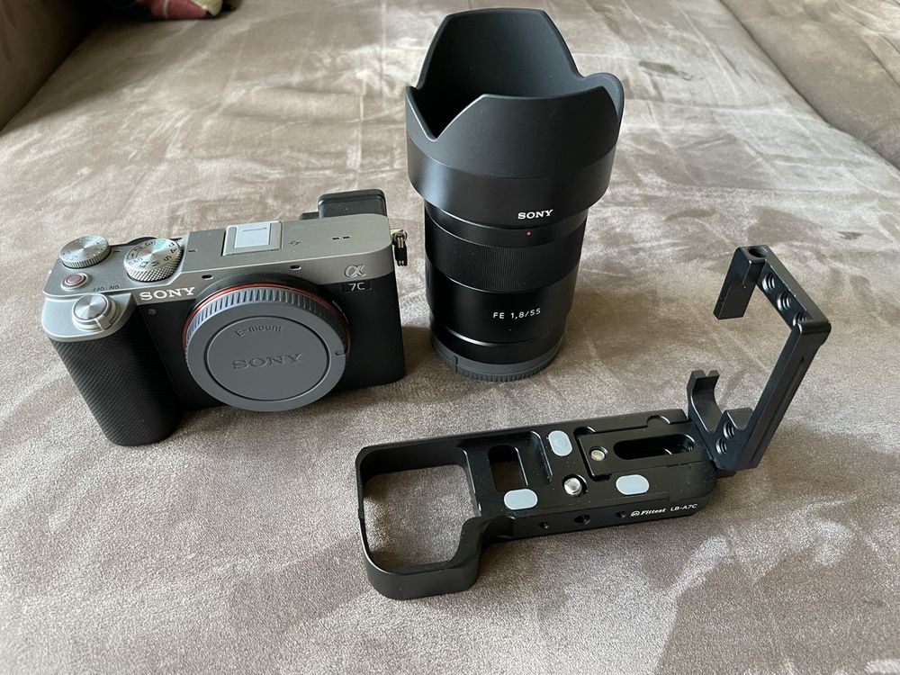 sony-a7c-linse-sony-zeiss-fe-1-8-55-und-l-brackett-arca-sui-acheter