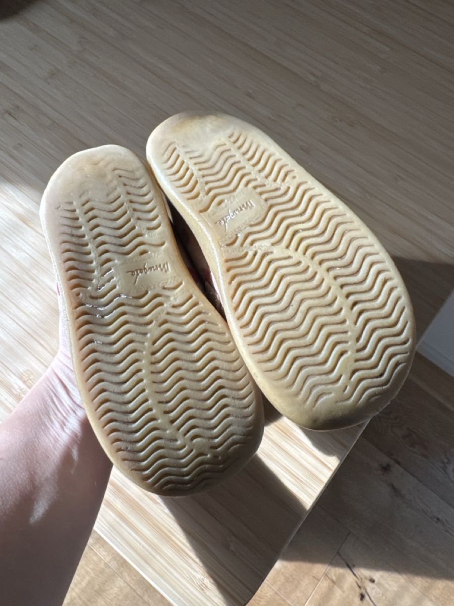 Schuhe für Jungen: Chaussures 24 Mrugala – Gebraucht aus Montreux von canori 2