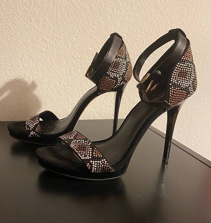 Michael Kors Scarpe da donna: Michael Kors sandales à talon: pointure 36 – Usato da Lausanne venduto da loi_8msc 4