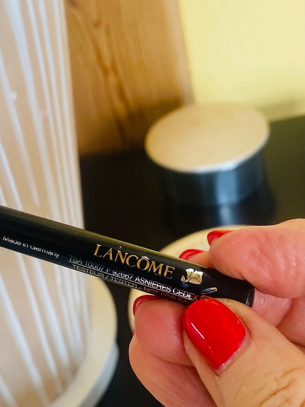 Make-up: LANCÔME Eye Liner Plume Blanc 00 – Gebraucht aus Belmont-sur-Lausanne von chu_vxf5