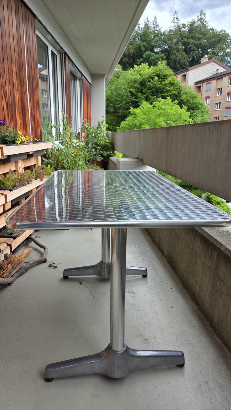 Tavoli: Balkontisch – Usato da Luzern venduto da Dotryit 4