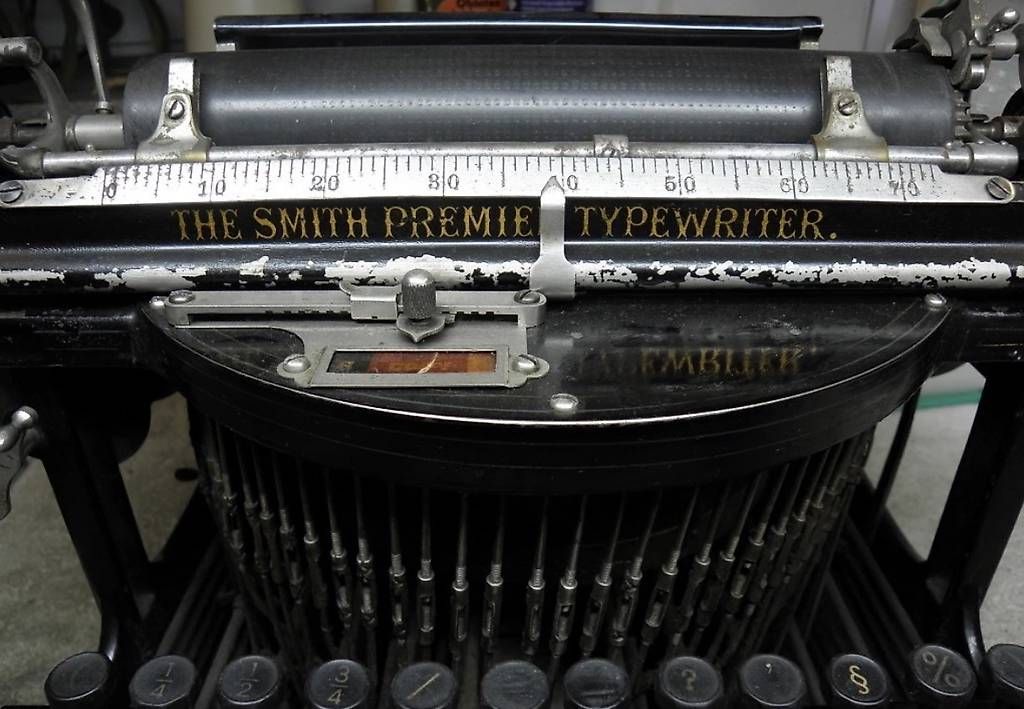 Macchine da scrivere: Smith Premier 4 Schreibmaschine – Usato da Buus venduto da Frodo24 1