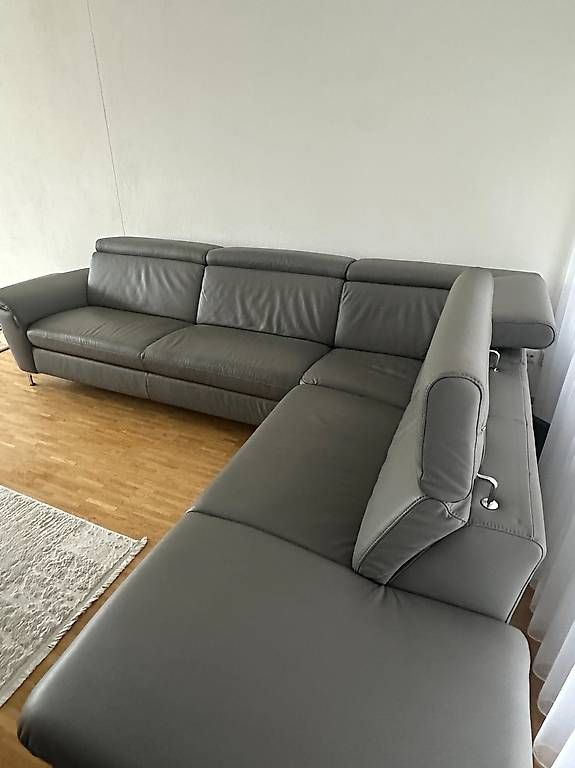 Divani: Modernes Ecksofa aus Echtleder  gepflegt – Usato da Schlieren venduto da milletinho 1
