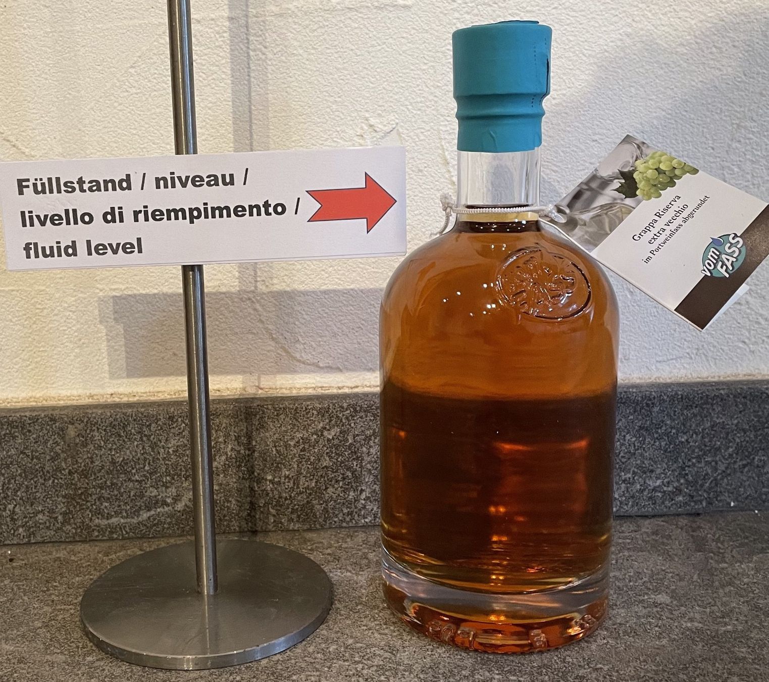 Spirituosen: Grappa 4 Fl. Vuisinar Barolo Affine Riserva extra vecchio – Neu und originalverpackt aus Oftringen von allesmeins 5