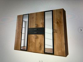 Armoire à portes battantes et miroirs
