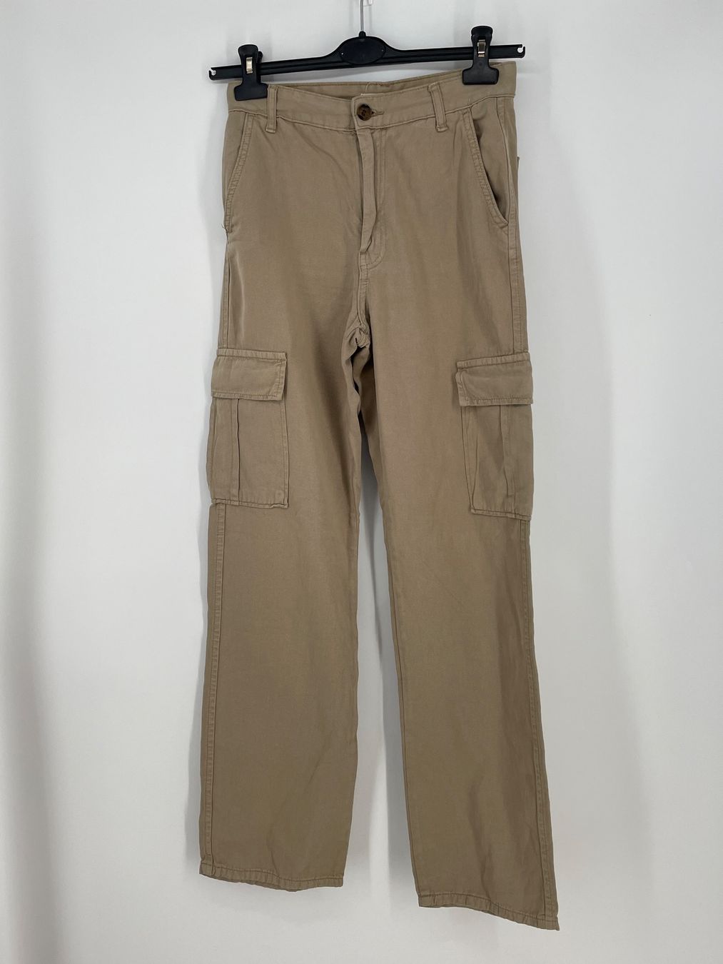 Pantaloni: Cargohose Gr. 36 von Stradivarius – Usato da Auenstein venduto da moin.