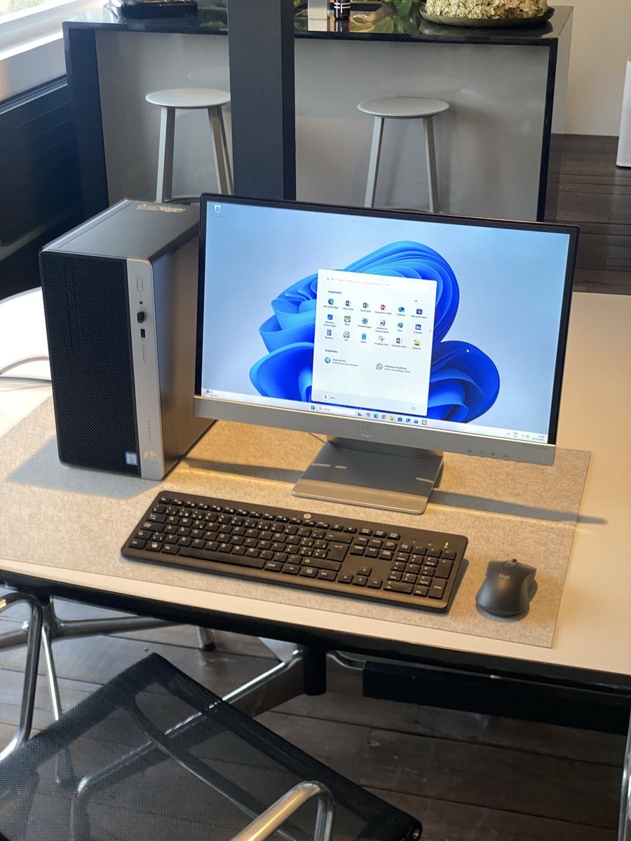 Hewlett Packard PCs: HP PC mit Display und Windows 11 - REFURBISHED – Gebraucht aus Herrliberg von Julianopie 2