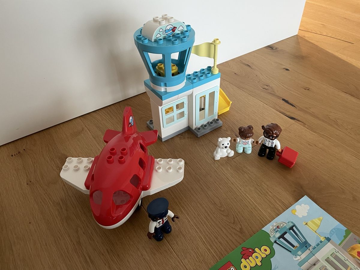 Lego Giocattoli: Lego Duplo 10961Flughafen mit Flugzeug – Usato da Hindelbank venduto da smb19 5