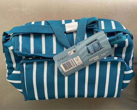 Kühltasche mit Trage und Umhängeriemen