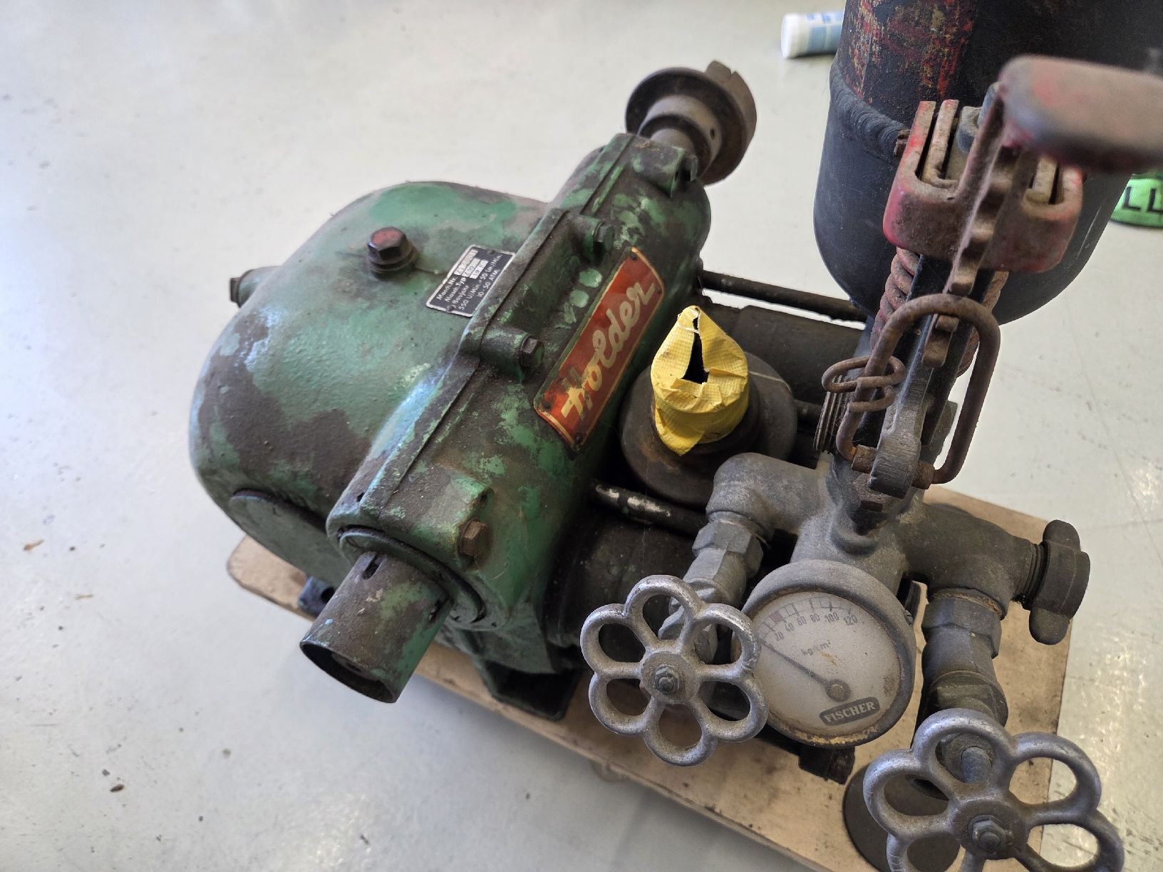 Pumpen & Teile: Holder Z50 Pumpe – Defekt aus Böbikon von Domplex