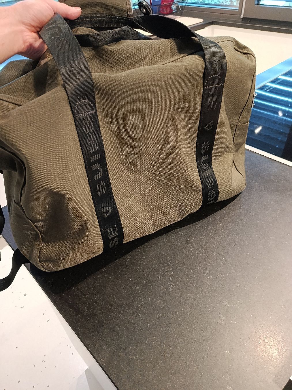Schweizer Armee Taschen: sac armée suisse – Gebraucht aus Chancy von mandalaya 1