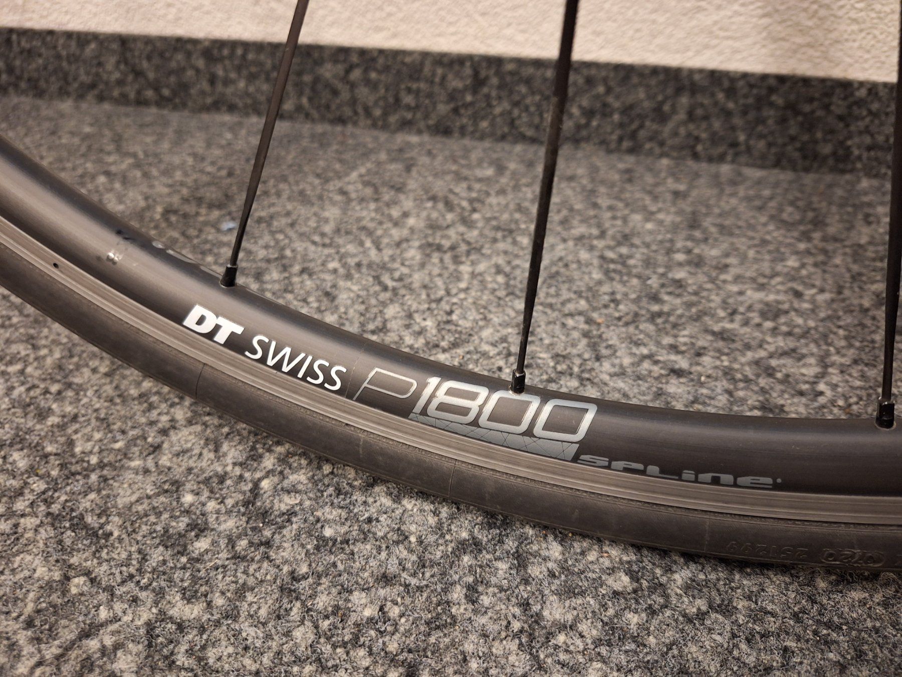 Canyon Velos: Rennrad Canyon Endurace CF 8.0 – Gebraucht aus Heimberg von Seasail 3