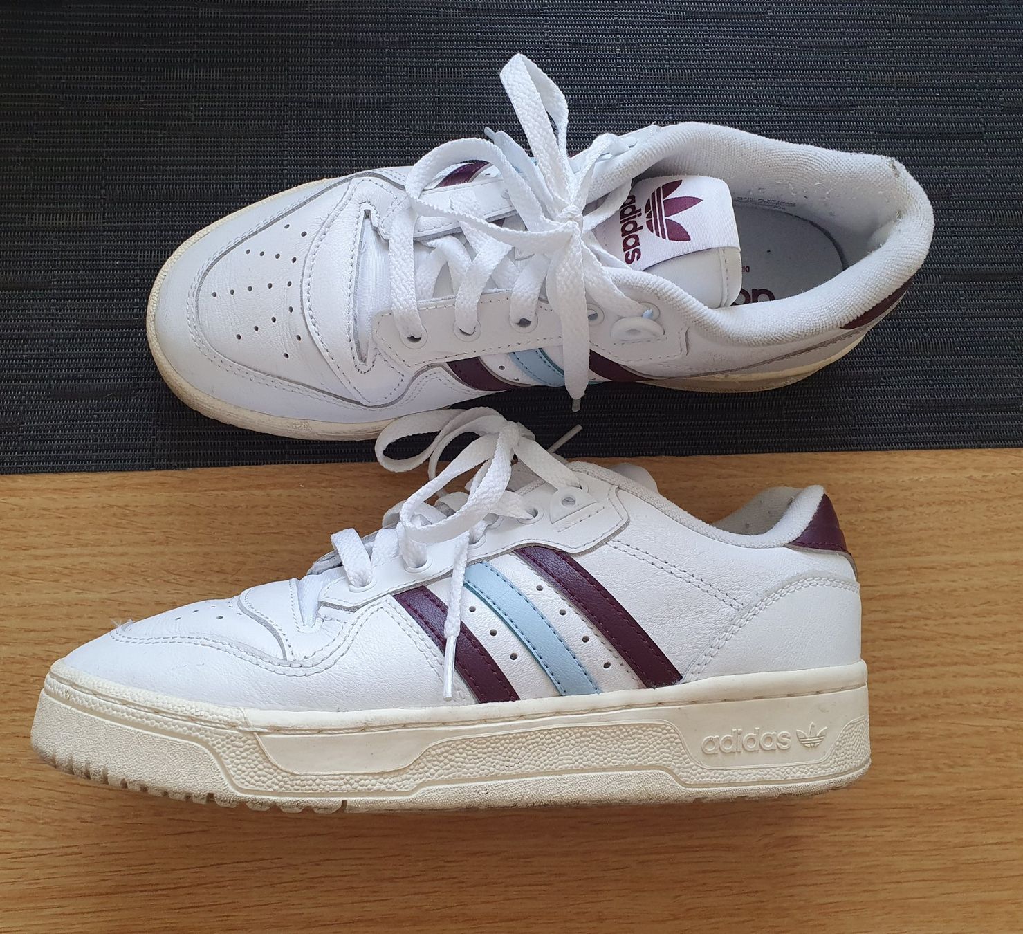 Adidas Scarpe da uomo: ADIDAS Rivalry Low FY7364 - EUR 38 2/3 – Usato da Chavannes-Renens venduto da mau_8rwz