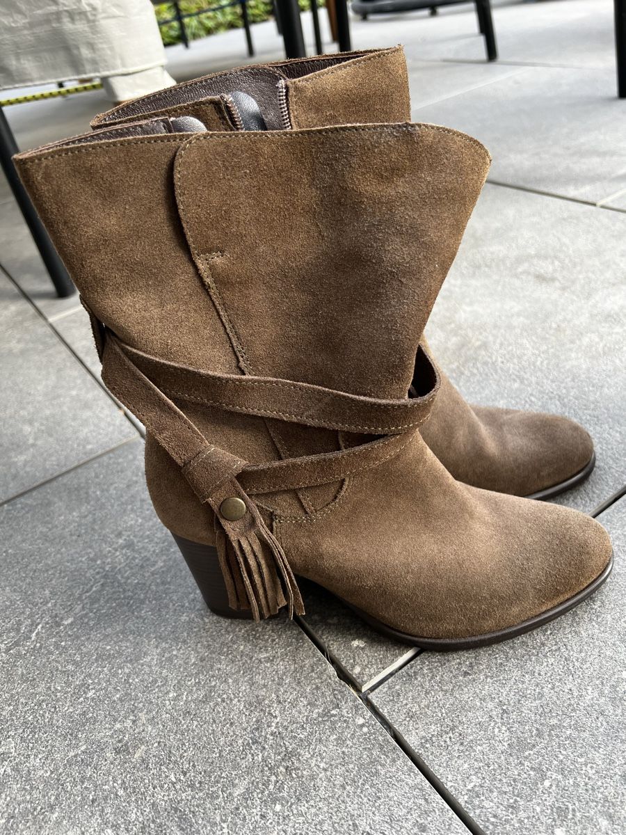 Scarpe da donna: Roberto Santi Wildleder Stiefel Gr. 38 – Nuovo (secondo la descrizione) da Dürrenäsch venduto da Fonsi_12