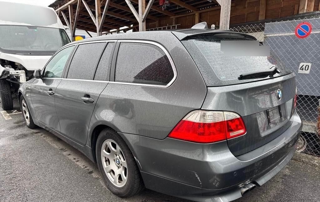 BMW Automobili: BMW 523I – Difettoso da Gals venduto da aya_p7pd 5