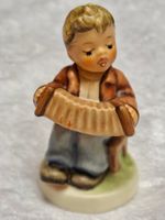 Sammlungsauflösung sig.Hummel-Figur Junge mit Handorgel Top