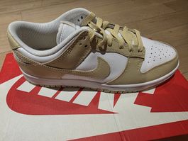 Nike Dunk Low Retro Bttys White/Gold Gr. 41 Neu