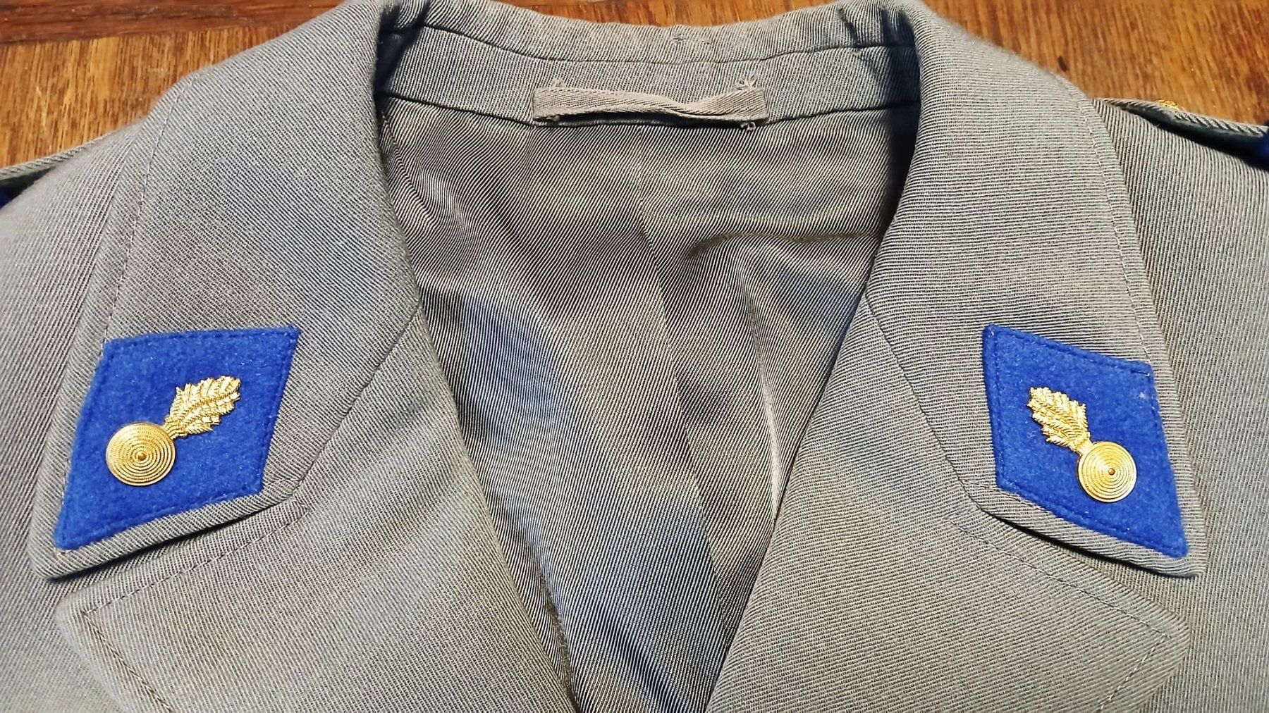 Uniformi: Veste de Gendarmerie Vaudoise – Usato da Romainmôtier venduto da PanPan 4
