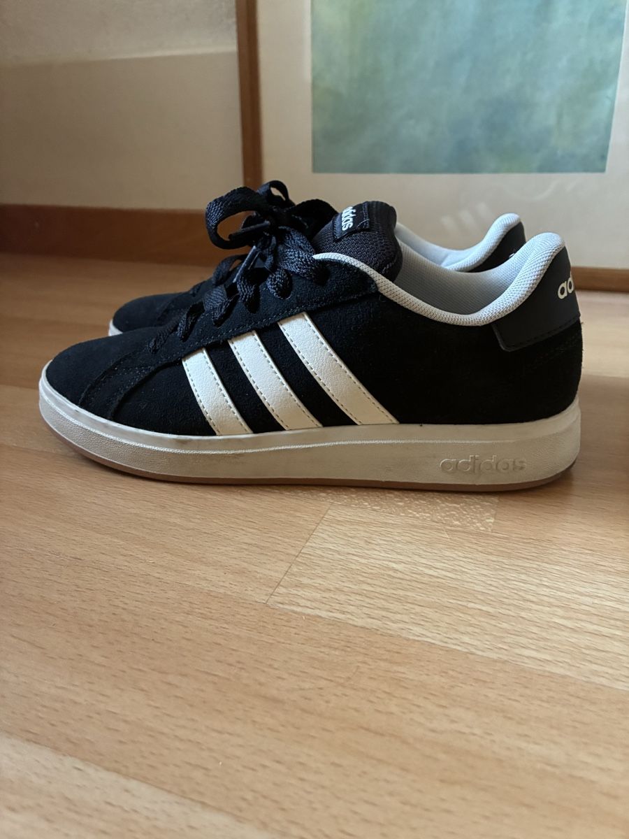 Adidas Scarpe da uomo: Adidas Schuhe 36  – Usato da Bern venduto da wisemagpie 3