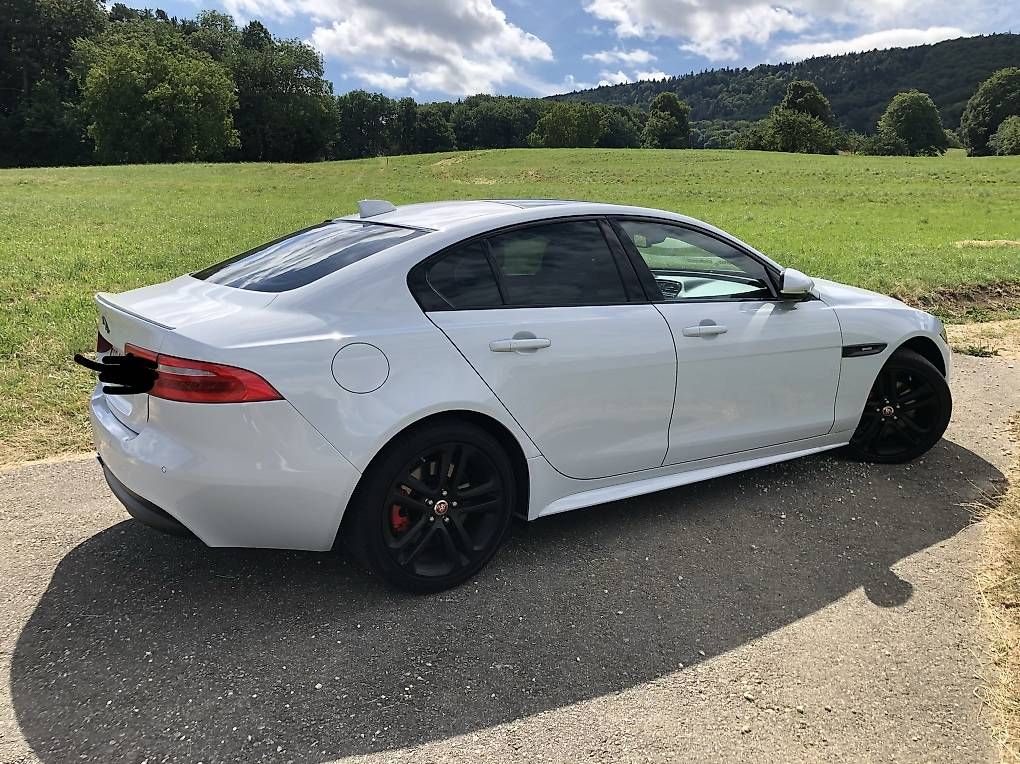 Autos: Jaguar XE 20d AWD  – Défectueux à Rodersdorf par C.Altenbach 2