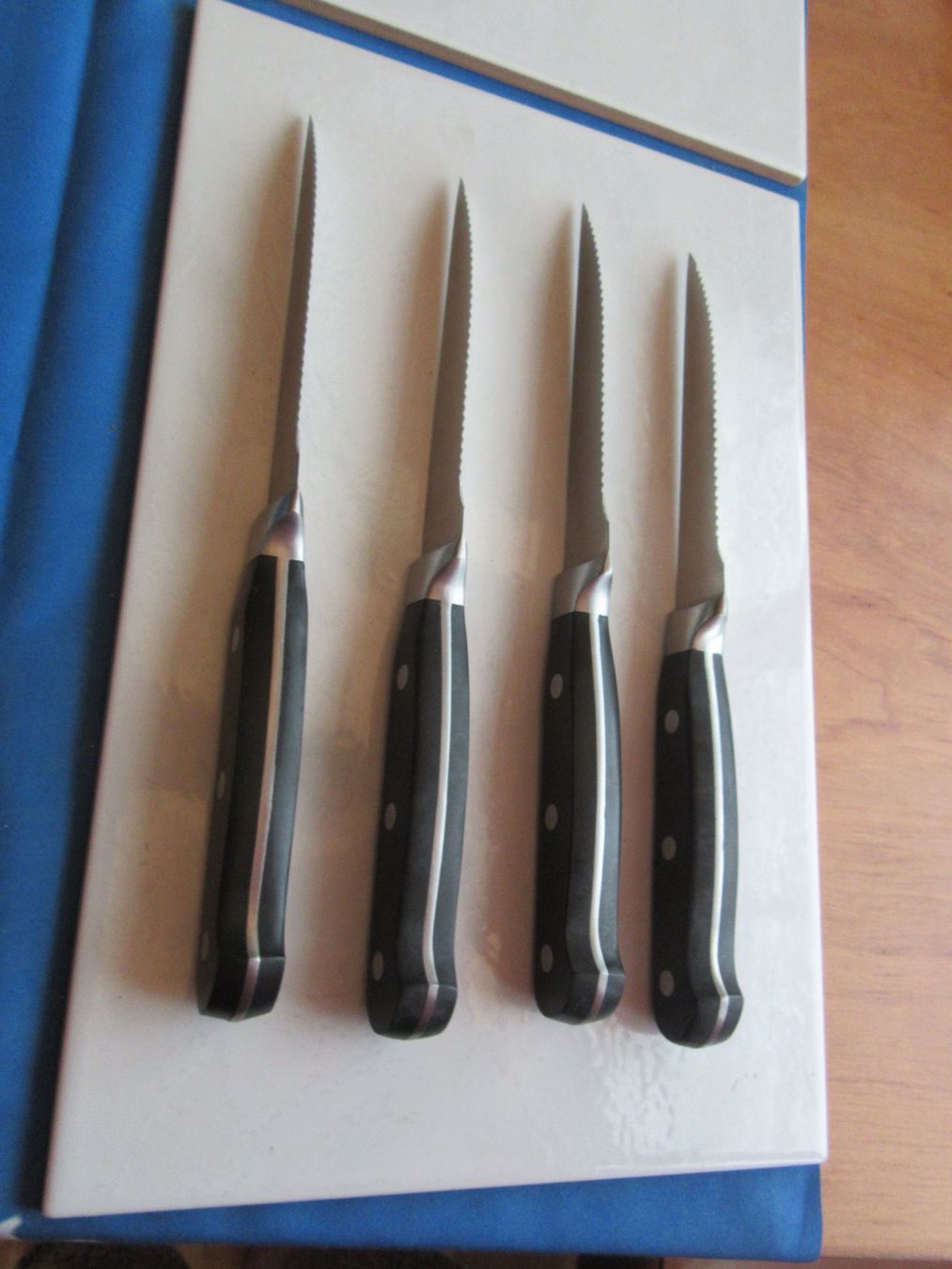Couteaux: Steakmesser, 4 Stück – D'occasion à Wattwil par wampi 2