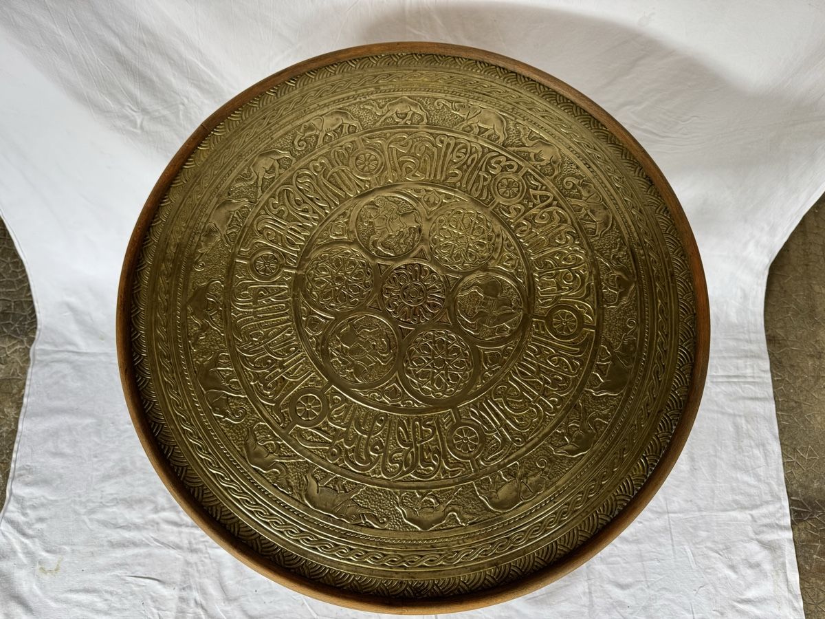 Tavoli: Vintage table Orientale – Usato da GRAND - LANCY venduto da petitpain67 2