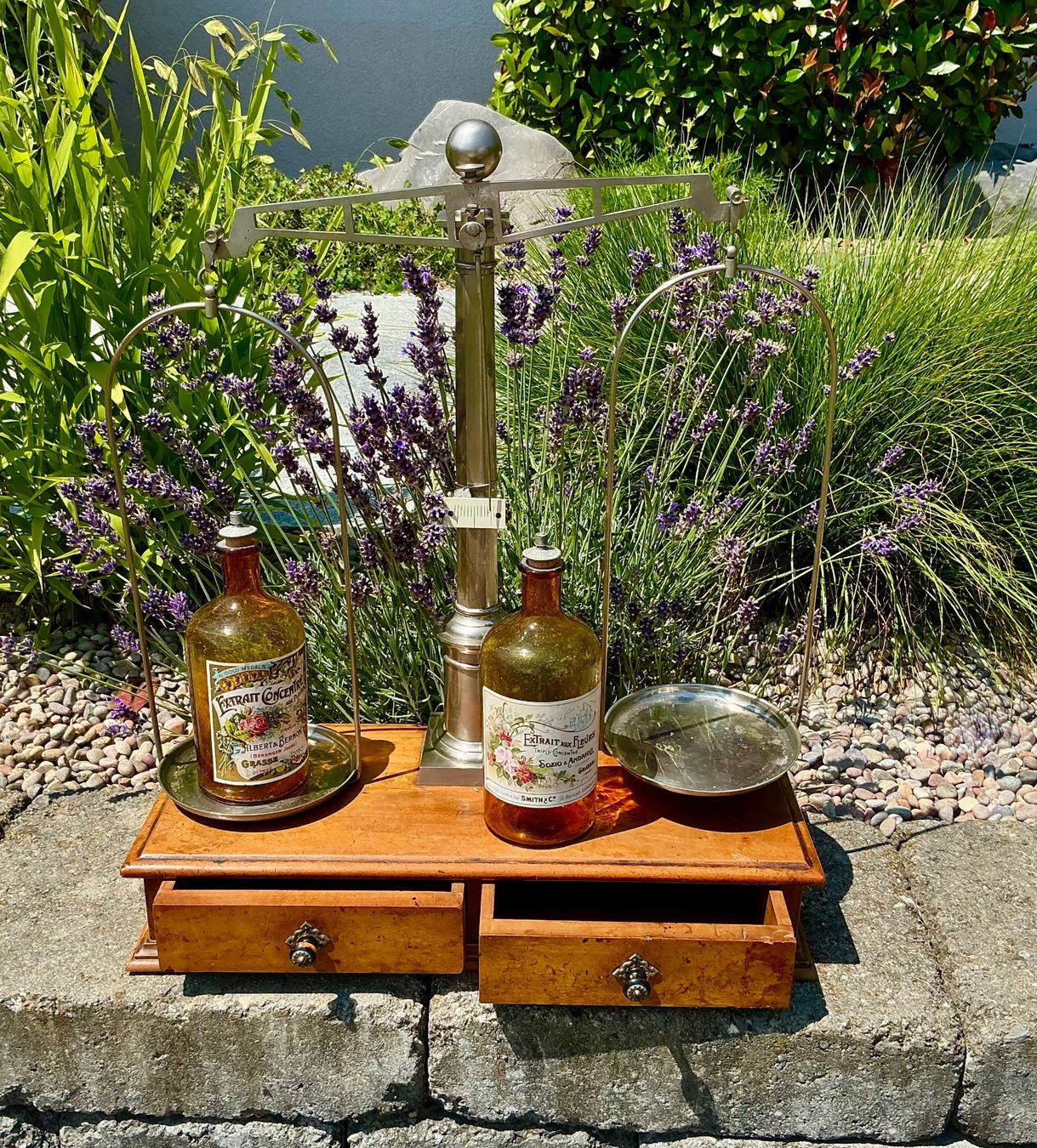 Balances et poids: WUNDERSCHÖNE ANTIKE APOTHEKERWAAGE – D'occasion à Zell LU par Silvermemory 1