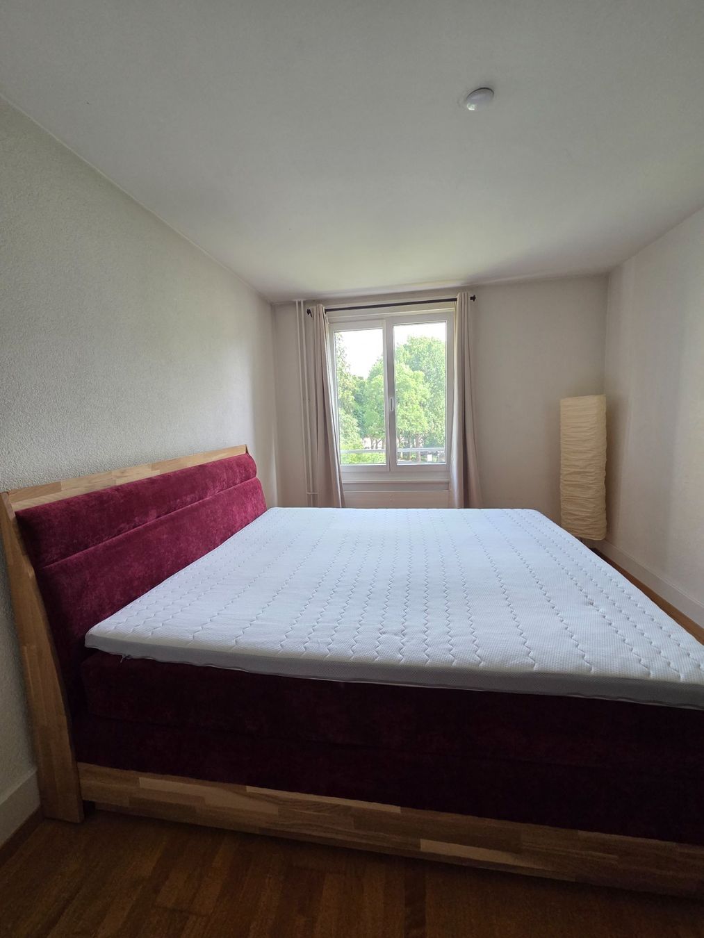 Conforama Betten: Boxspring Bett Lit 180x200 inkl Matraze – Gebraucht aus Bern von joe_brf5