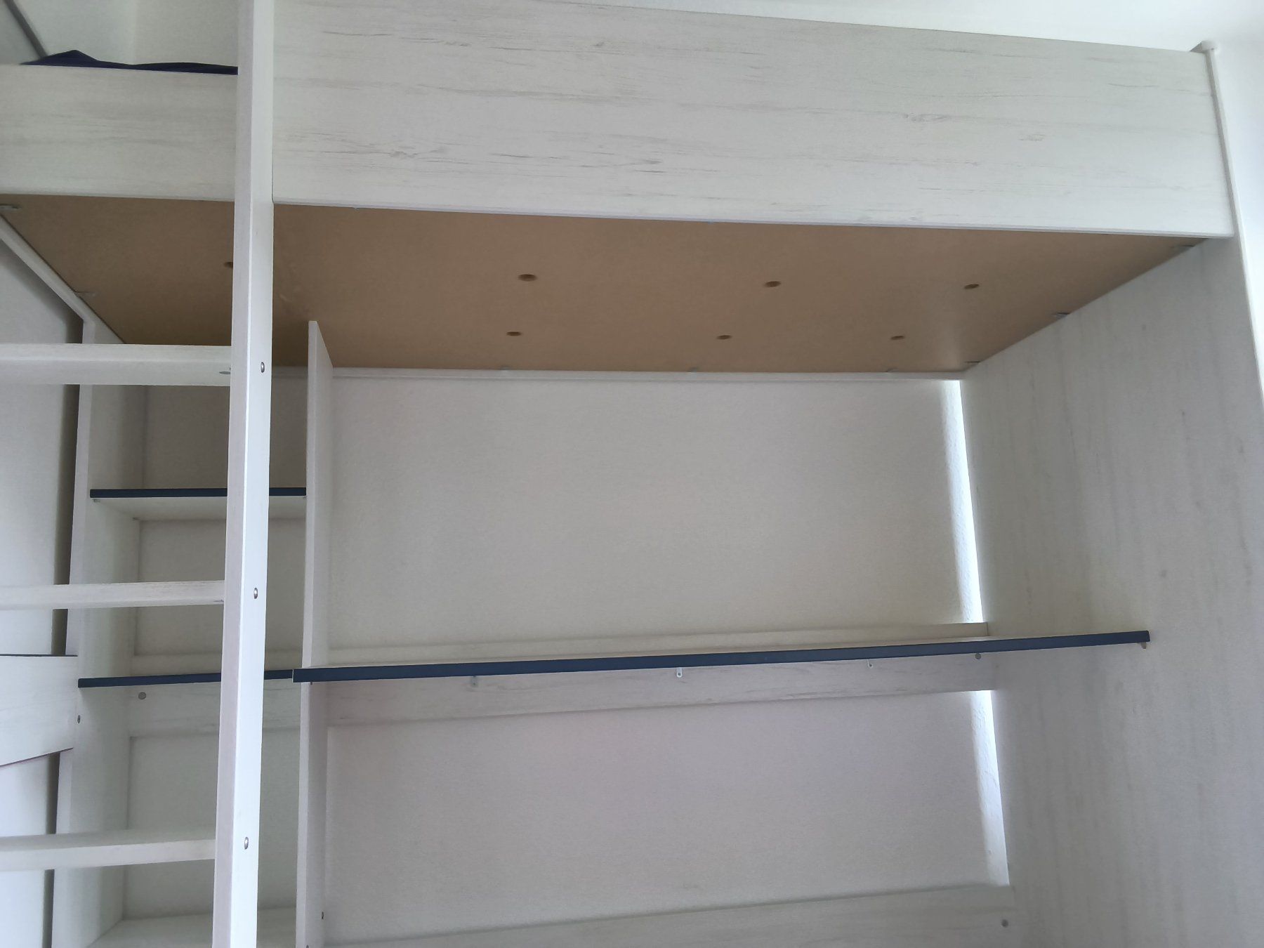 Letti: Lit superposé avec bureau et matelas – Usato da St-Imier venduto da GO11 2
