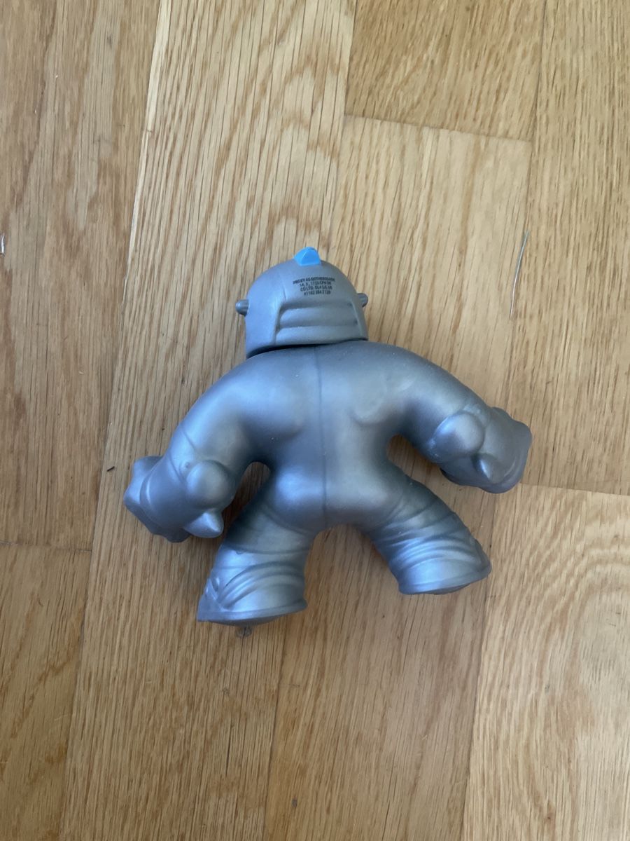 Giocattoli: Figurine Goo Jit Zu Silverback, le gorille extensible – Usato da Genolier venduto da Tom0712 1