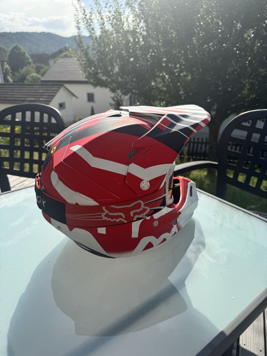 Fox Casques & visières: Casque de moto Fox  – D'occasion à Tavannes par lea_f265 2