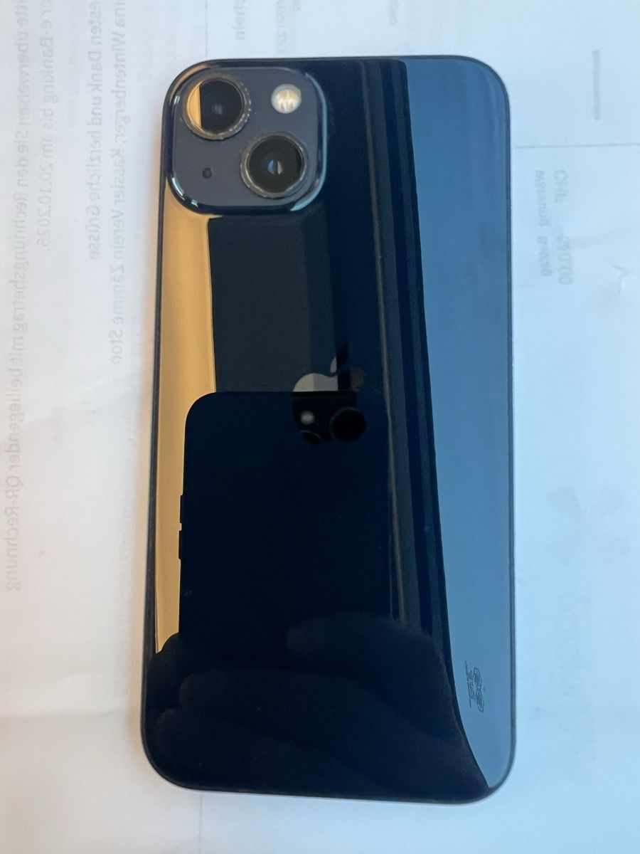 Apple Portables: iPhone 13 128gb  – D'occasion à Basel par zar_792n 1