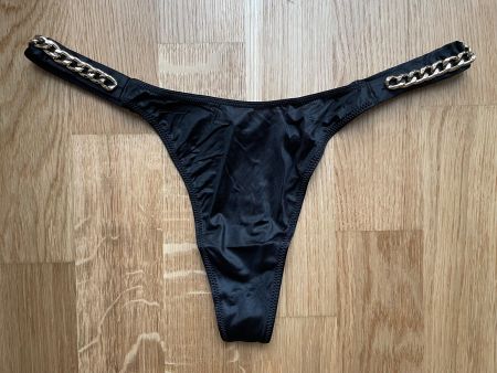 Victoria’s Secret Chain Thong M NEW