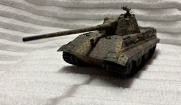Tiger II "Königstiger" Panzer 1:35 - Handgebautes Standmodel