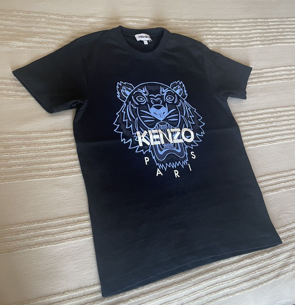 Kenzo T-Shirts: Kenzo T-Shirt – Gebraucht aus Triengen von dan_yx7x