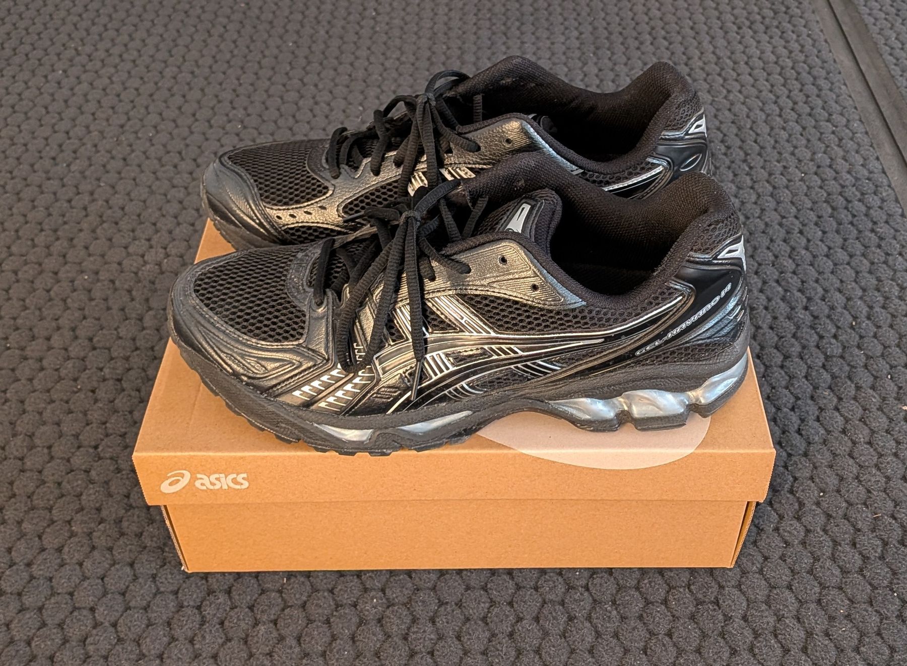 Asics Herrenschuhe: Asics Gel Kayano 14 Schwarz – Neu (gemäss Beschreibung) aus Zürich von vukzh 1