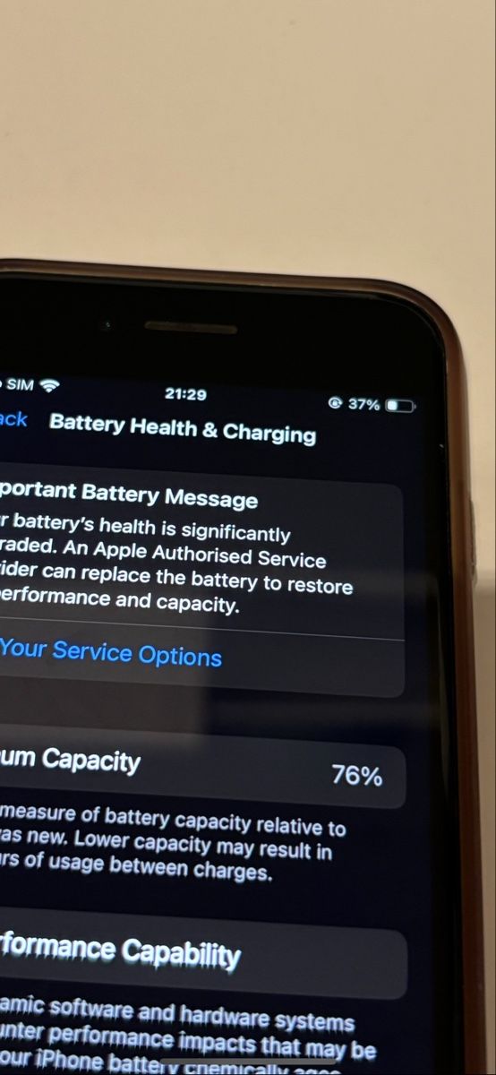 Apple Portables: iPhone SE 2020 weiss 64GB – D'occasion à Fislisbach par secondhandF 5