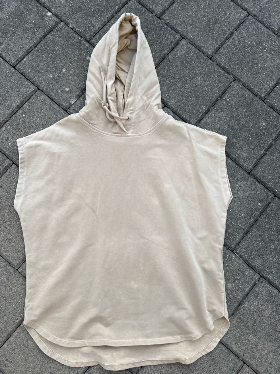 T-Shirts: OPUS Kapuzenpullover kurzarm Gr. S – Gebraucht aus Weiach von Wikingnoldi