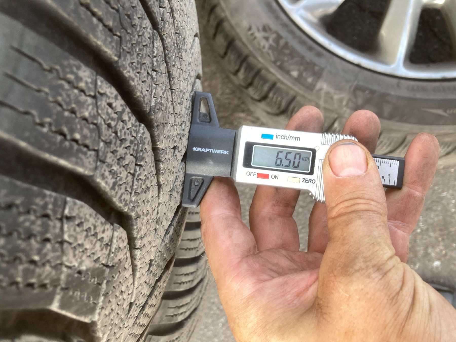 Jeep Pneus & Roues: Jeep Cherokee Winterräder 225/55R18 – D'occasion à Cham par WB2223 7