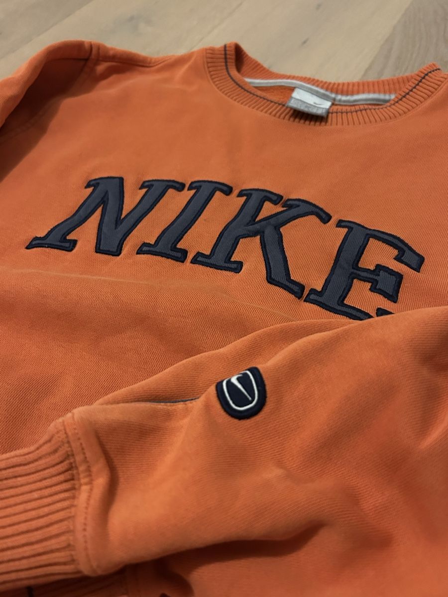Nike Maglioni & Felpe: Vintage Pullover von Nike – Usato da Schlosswil venduto da dagtz10 2