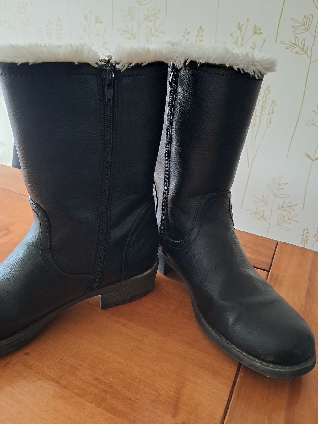 Schuhe für Mädchen: Winterstiefel Gr. 39 Kunstleder – Gebraucht aus Winterthur von fabelwin 1